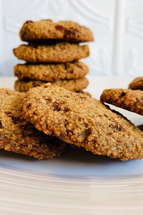 Oat cookies displayed on a plate.