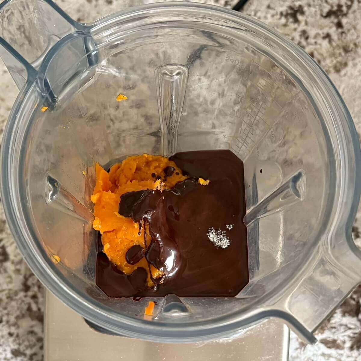 Ingredients for fudge in a blender.