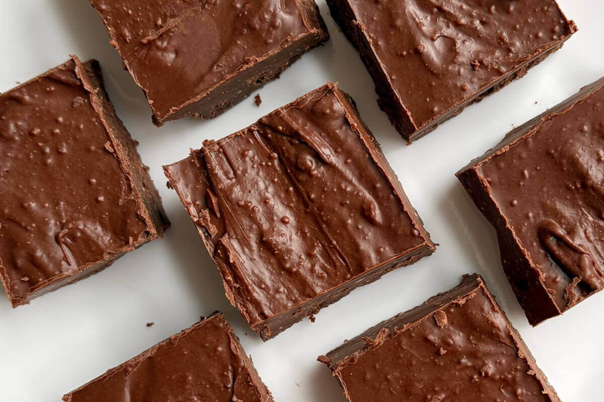 Keto chocolate fudge on a plate.