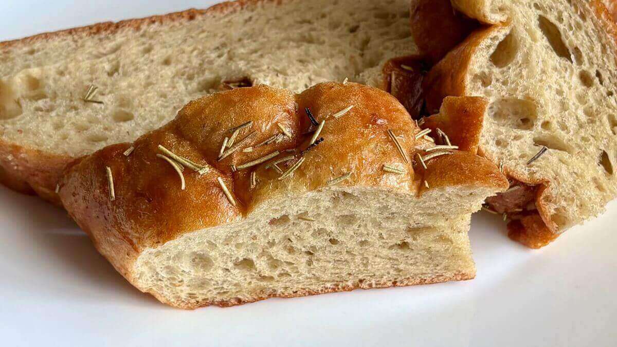 A seitan-style bread hybrid on a plate.